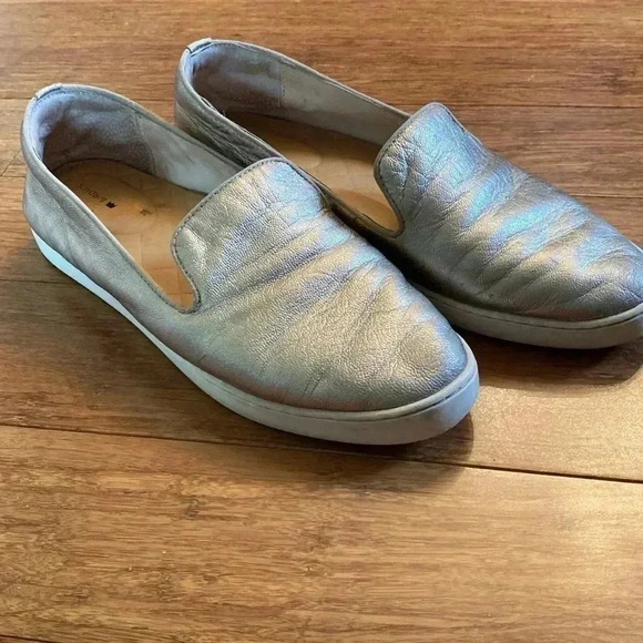 Gold Birdies slip on sneaker size 10 - preloved - Picture 1 of 6